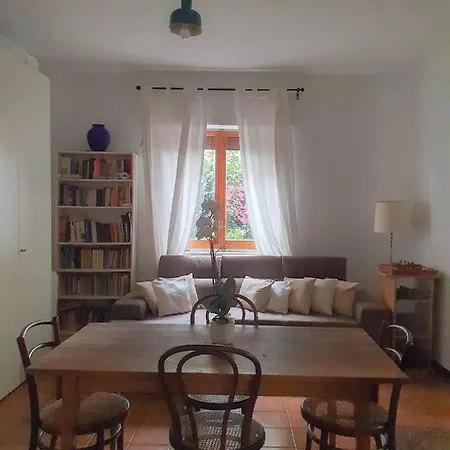 Bookanvillea Bed & Breakfast Trani